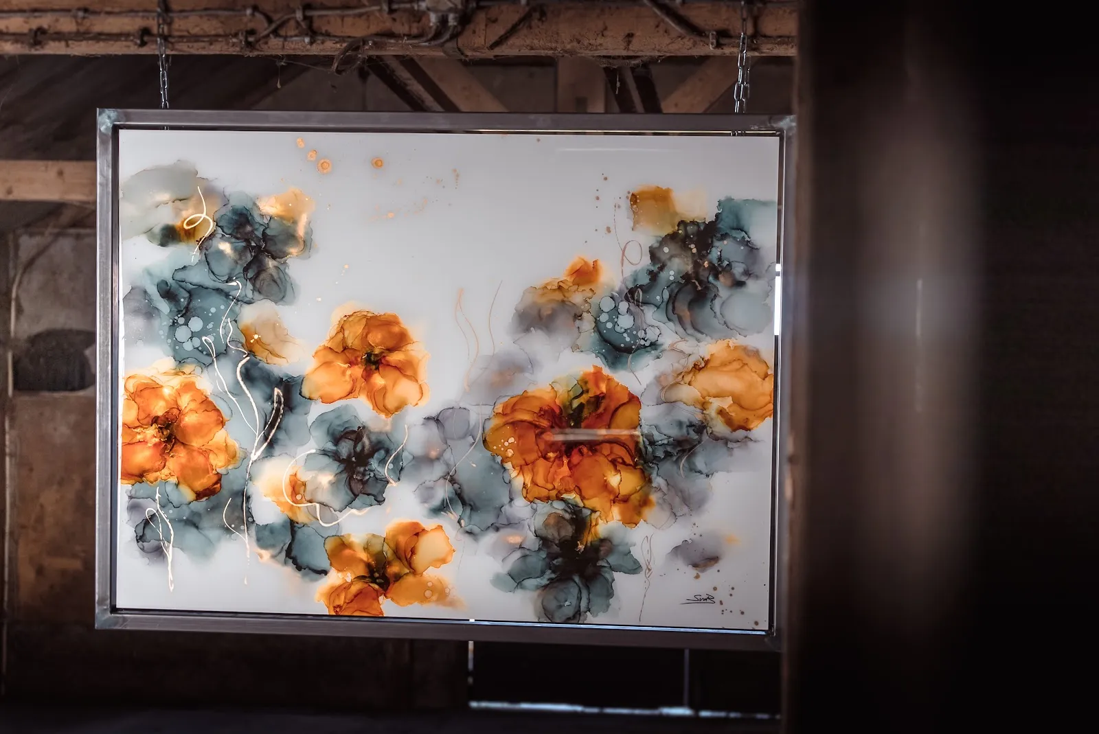The blossoming acrylic paintings of StephArts hold a special place in the hearts of art aficionados, having graced the walls of Oud Poelgeest Castle and beyond. The opportunity to purchase directly from the artist adds a profound level of connection between the art, its creator, and the collector.