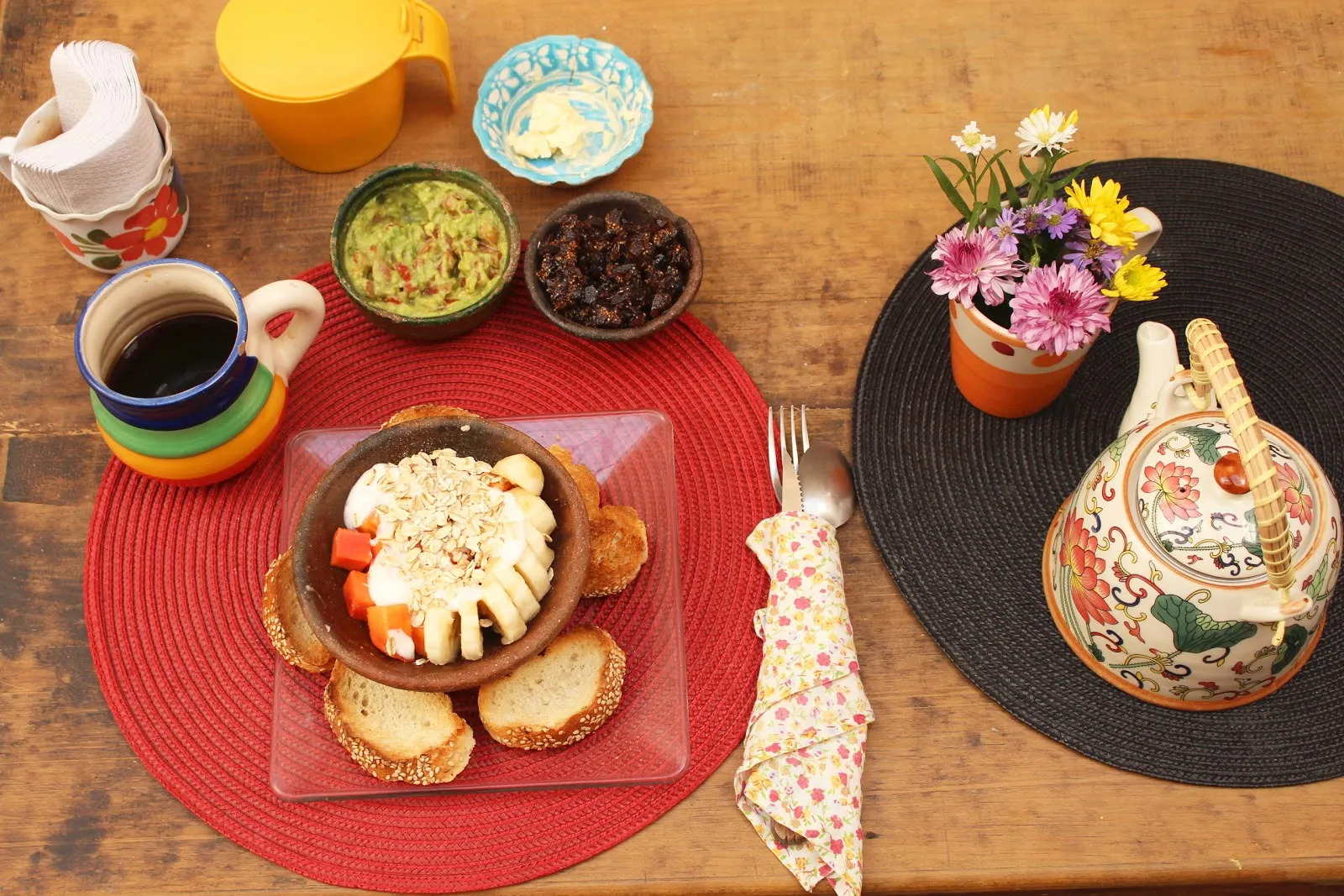 A highlight that resonates with many is the hostel's commitment to a healthy lifestyle, as evidenced by their delicious complimentary vegetarian breakfast. Prepared with love and care, this wholesome morning meal not only satisfies the palate but also gathers like-minded individuals around the table, creating memorable moments and the chance to forge new friendships. The convivial environment continues throughout the day with free yoga classes that invite a sense of tranquility and well-being into each guest's experience.