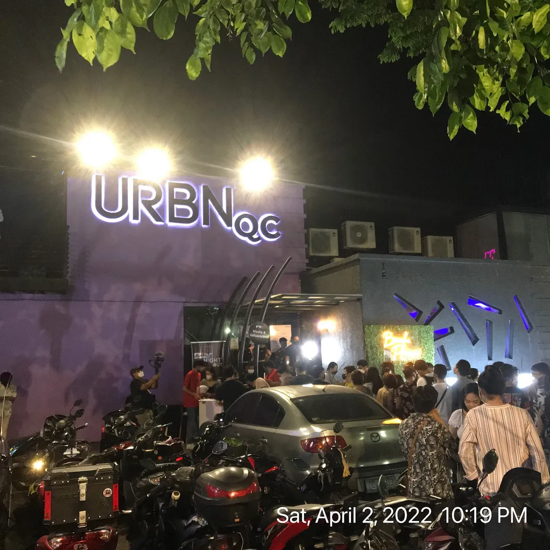The staff at URBN QC earns high praise for their friendly and attentive service, swiftly accommodating guests’ needs with a professionalism that enhances the overall experience. Whether it’s a company event or a spontaneous weekend outing, patrons recommend URBN QC for its skilful blend of hospitality, entertainment, and delightful cuisine.