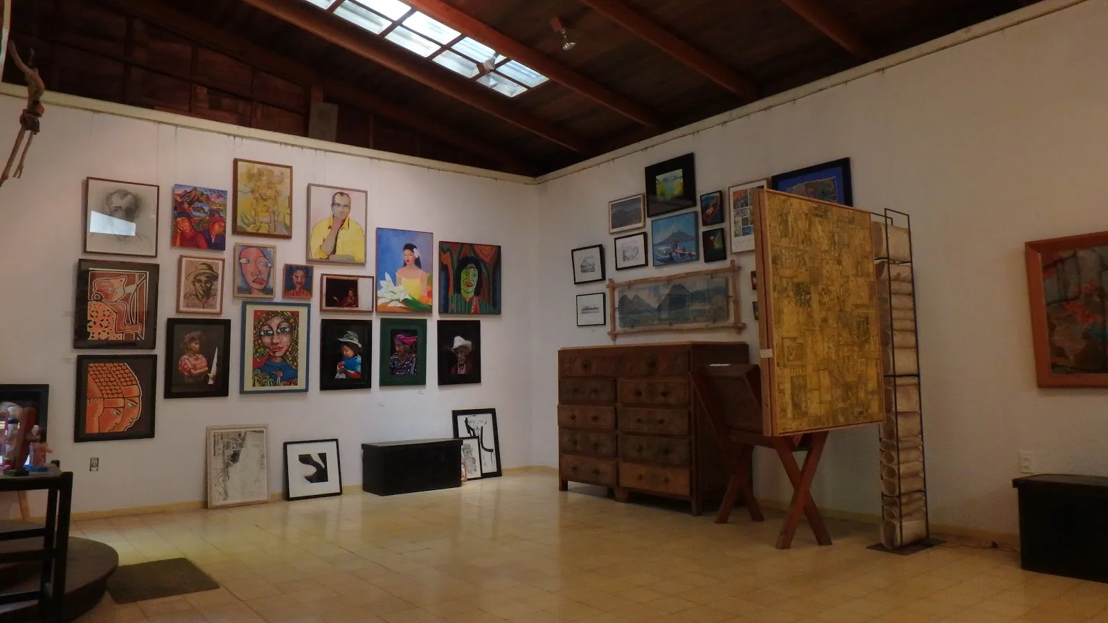 Strategically located in the bustling town of Panajachel, La Galeria not only offers ease of access to visitors but also serves as a tranquil escape where the local charm infuses every aspect of the experience. With rental units available, La Galeria extends its hospitality to those who wish to prolong their stay and absorb the unique artistic spirit that permeates this enchanting locale. Description by ChatGPT.