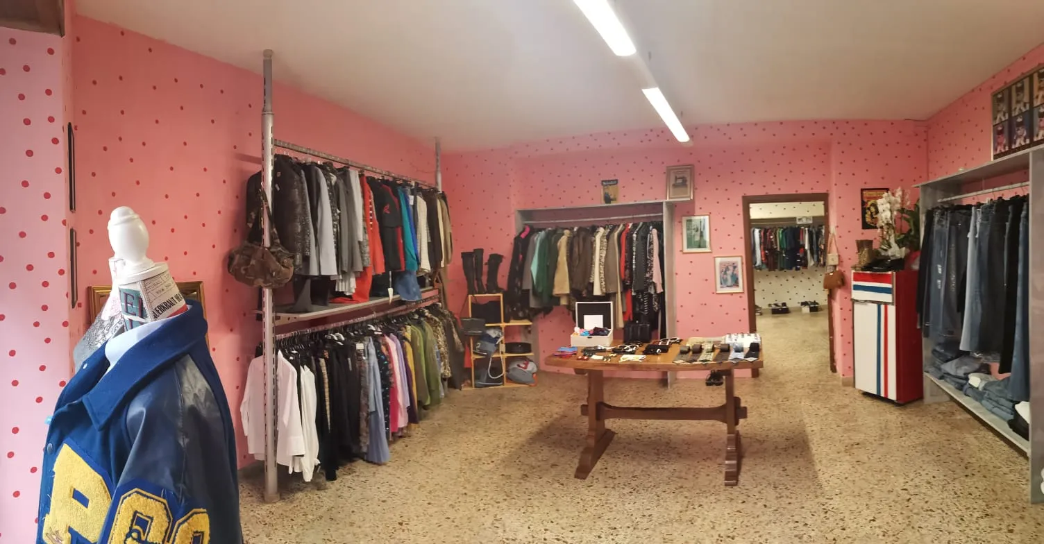 1 Dresscode-Vintage Store