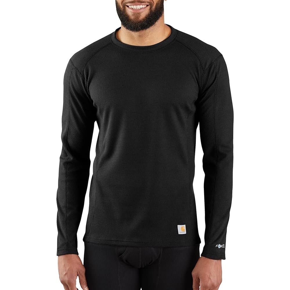 The Carhartt Men's Base Force Midweight Classic Crew is a durable and comfortable base layer perfect for cold weather activities. Made with a blend of polyester and spandex, it offers moisture-wicking properties to keep you dry and warm all day long. The tagless neck label provides added comfort and the reinforced stitching ensures long-lasting wea