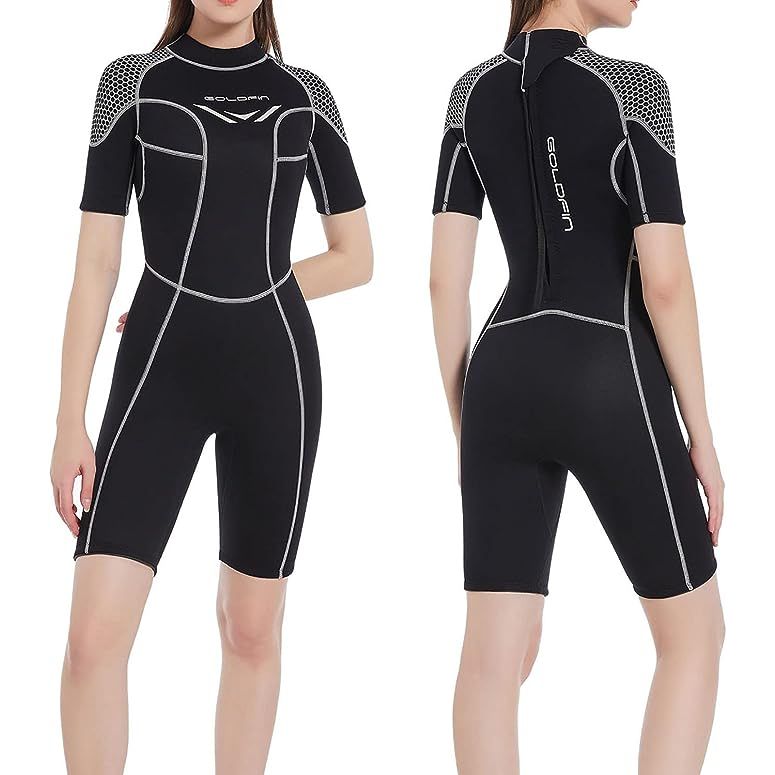 Stay protected and comfortable during water sports and aqua aerobics with this women's shorty wetsuit. Designed with a back zip for easy entry and exit, this wetsuit provides UV protection and defends against sea lice, jellies, and other biological irritants.