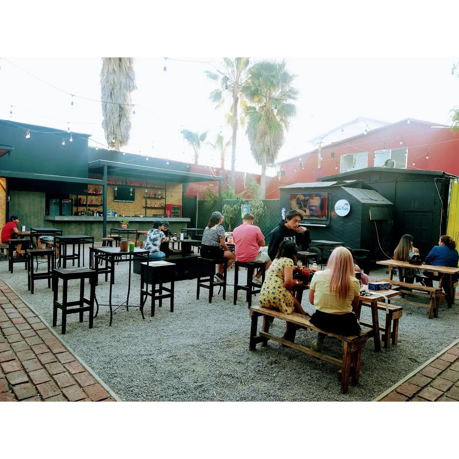 Papa Dude's is a popular restaurant located in Playas de Rosarito, Baja California, Mexico. Known for its delicious seafood dishes and friendly atmosphere, Papa Dude's is a favorite spot for locals and tourists alike. The restaurant is conveniently situated on Calzada a la playa, at the corner of Blvd.