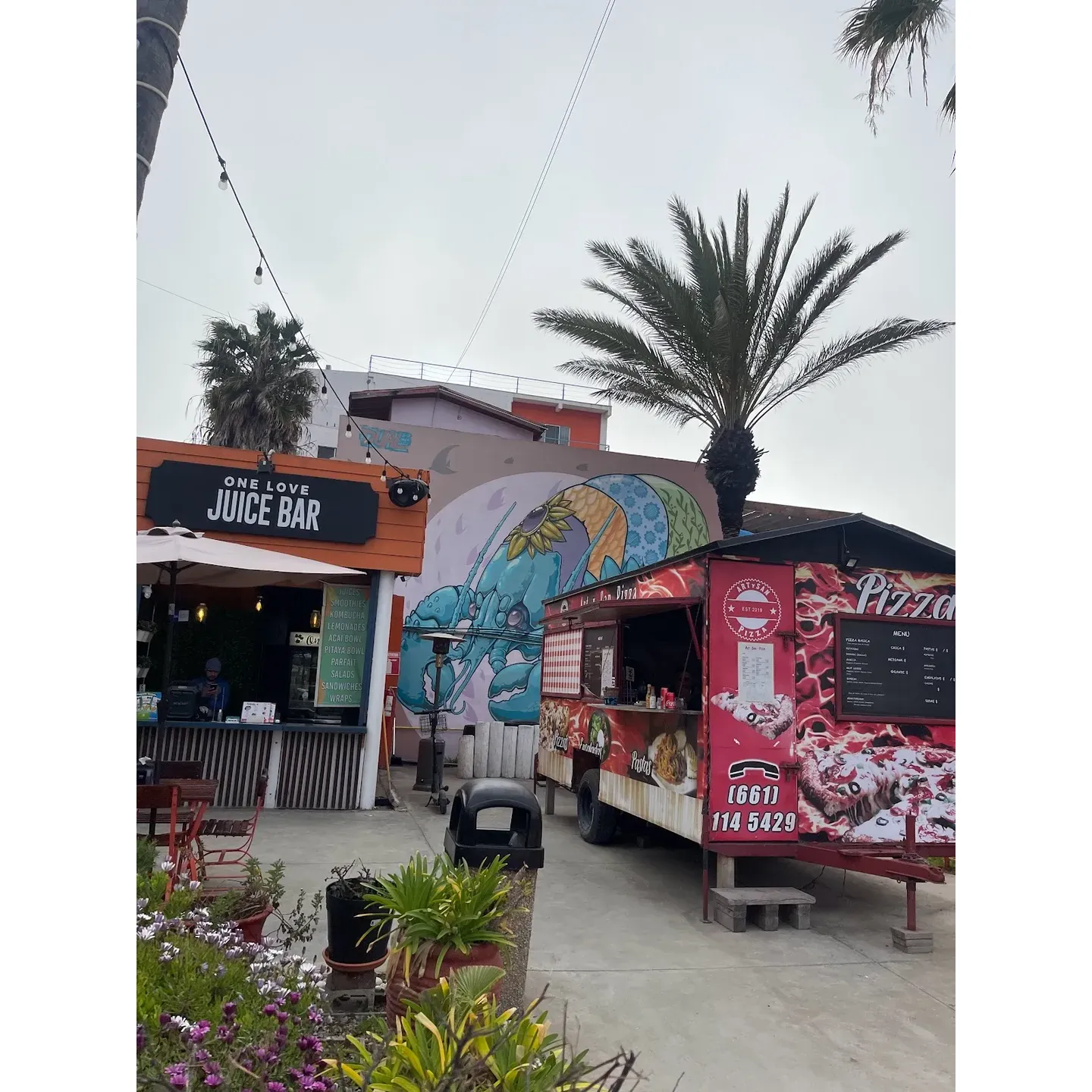 One Love Juice Bar is a popular health-conscious spot located at Blvd. Benito Juárez 1207 in Playas Rosarito, Baja California, Mexico. The juice bar offers a variety of freshly made juices, smoothies, and healthy snacks, perfect for those looking for a nutritious and delicious alternative.