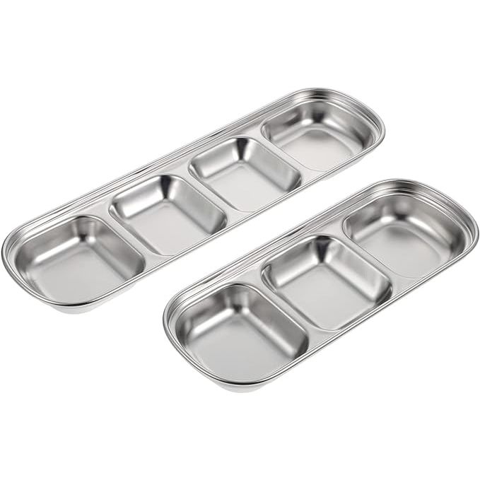 The Mipcase 2pcs Stainless Steel Plate Squirrel Feeder is a durable and convenient feeding tray for small animals such as squirrels, rabbits, and cats. Made from high-quality stainless steel, this feeder is resistant to rust and corrosion, making it suitable for outdoor use.