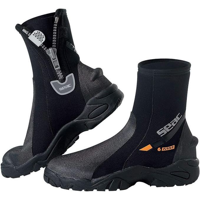 The SEAC Pro HD 6mm Neoprene Wetsuit Boots are designed for diving and water sports enthusiasts. These boots are made from high-quality neoprene material that provides thermal protection and abrasion resistance in cold waters. The 6mm thickness ensures your feet stay warm during extended periods of time in the water.