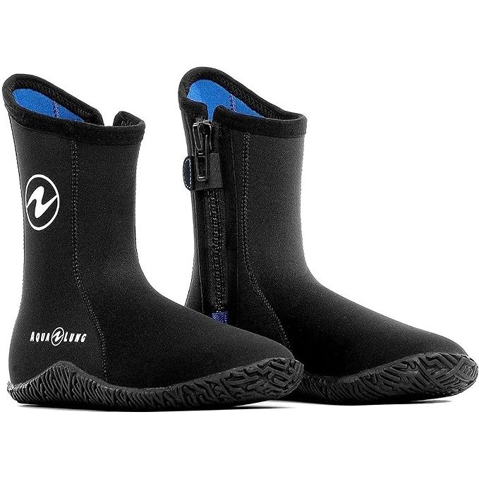 The Aqualung 7mm EchoZip Boots are designed for use in cold water environments to keep your feet warm and protected. These boots are made of 7mm neoprene material, providing excellent insulation against the cold. The EchoZip feature offers a durable and reliable zipper closure, making it easy to put on and take off.