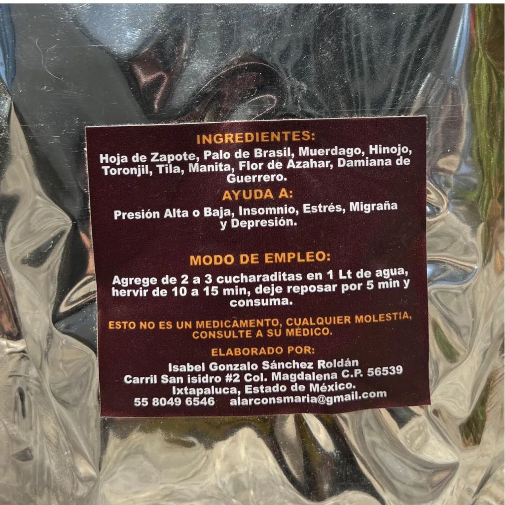 Discover our Stress, Migraine and Depression Infusion, a natural elixir that transforms your emotional and mental well-being! This unique blend of ingredients grown in Mexican lands is designed to provide you with effective relief and a deep relaxation experience. Made with a mixture of sapote leaf, brazilwood, mistletoe, fennel, lemon balm, linden, manita, orange blossom and damiana de Guerrero, this infusion is full of qualities that nourish your body and mind, providing you with comprehensive well-being.