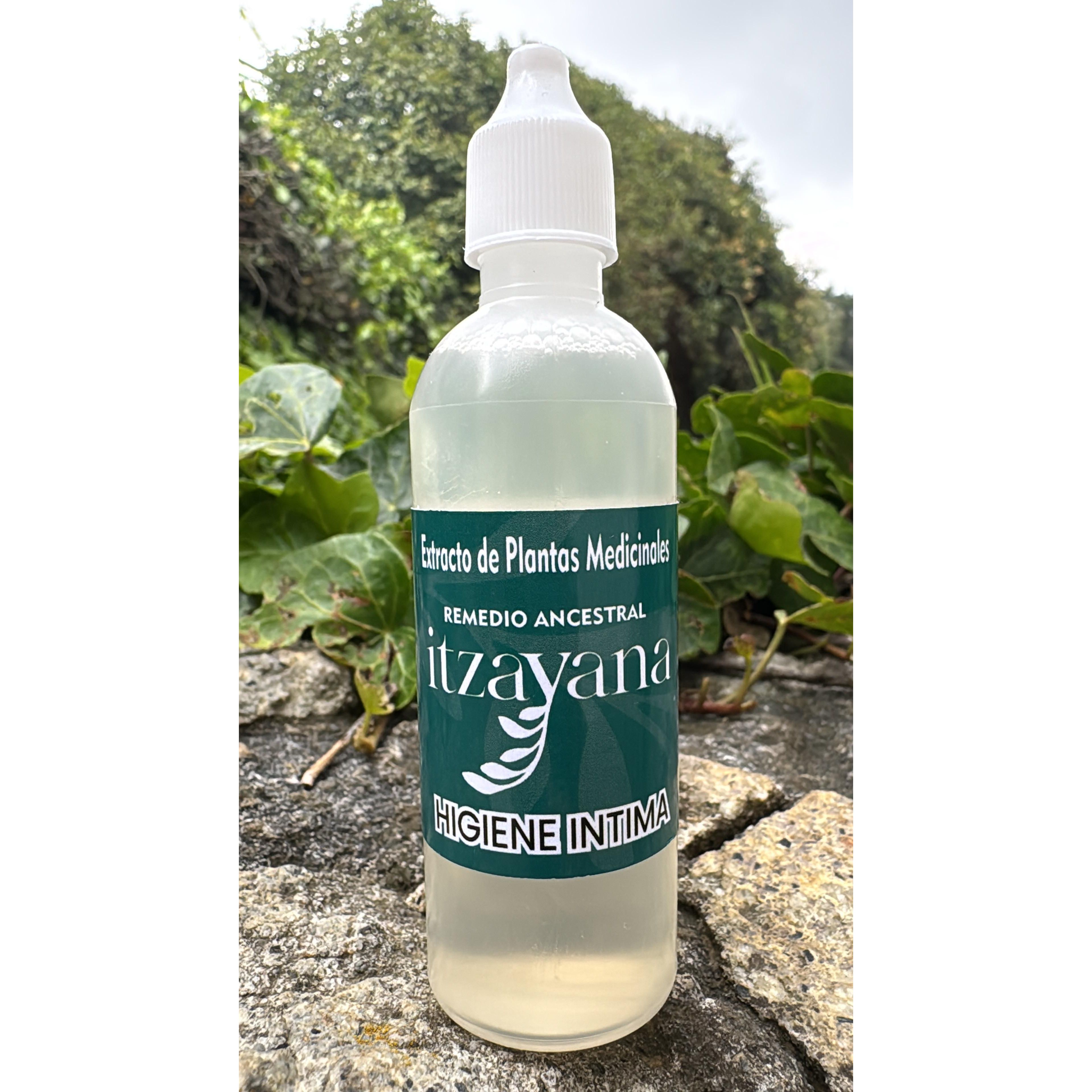 Discover a unique intimate hygiene experience with our shower formulated with 100% natural ingredients, ideal for daily use. This formula combines the balancing power of African dairy, the regenerative properties of melipona honey, and the gentle cleansing effect of plant saponins, to keep your intimate skin fresh, protected and healthy.