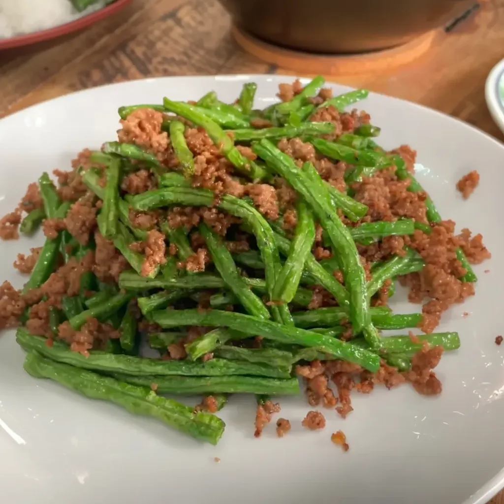 Green Beans and Ground Beef Stir-Fry image