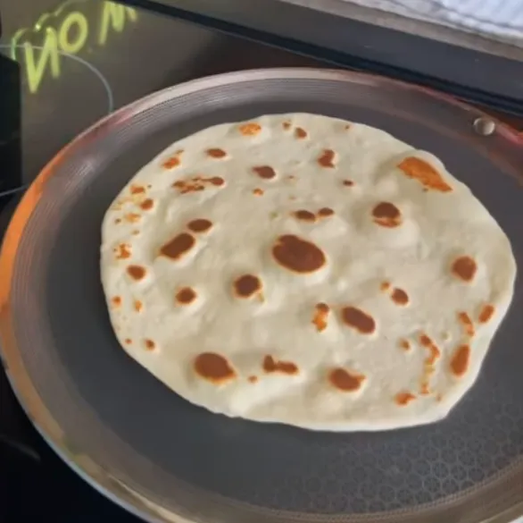 Flour Tortillas (Tortillas de Harina) image