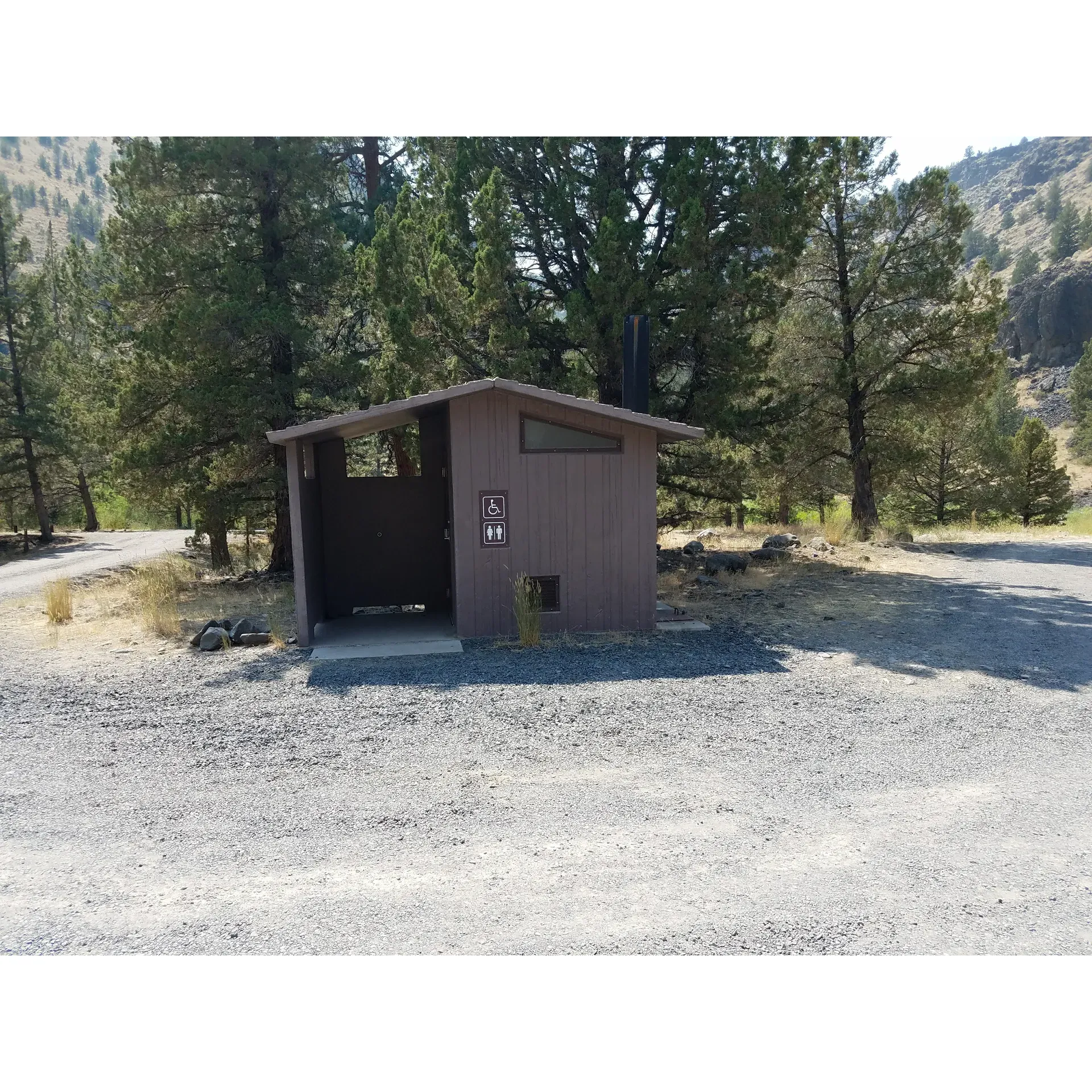 Lone Pine Campground, a beloved outdoor retreat, promises an idyllic escape along the serene Crooked River. While currently adapting to provide a safe and healthy environment for all visitors, the grounds remain open for day-use activities such as picnicking and fishing. Anglers in particular will find themselves in a fishing haven, with the river teeming with fish amidst the delightful weather that graces the area.

Visitors are treated to breathtaking views of the majestic Ochaco Mountains, creating a pristine backdrop for a range of activities, from relaxing by the riverbank to exploring the untouched beauty of the surrounding nature. The vastness of the landscape ensures a tranquil experience, free from the intrusions of urban noise and light pollution, allowing guests to fully immerize themselves in the tranquility of the outdoors.

Cleanliness and comfort are top priorities at Lone Pine Campground, a detail noted even in the pleasantly maintained facilities. The attention to maintaining a pleasant environment ensures that all the necessary amenities are well-kept, adding an unexpected touch of comfort to the rustic charm of camping life.

Whether seeking solitude or an adventure under the open skies, visitors find Lone Pine Campfund an enchanting spot that offers some of the most spectacular views and a peaceful retreat from the bustle of everyday life. It stands as a cherished destination for those who appreciate nature’s grandeur and the simplicity of a riverside respite. Description by ChatGPT.