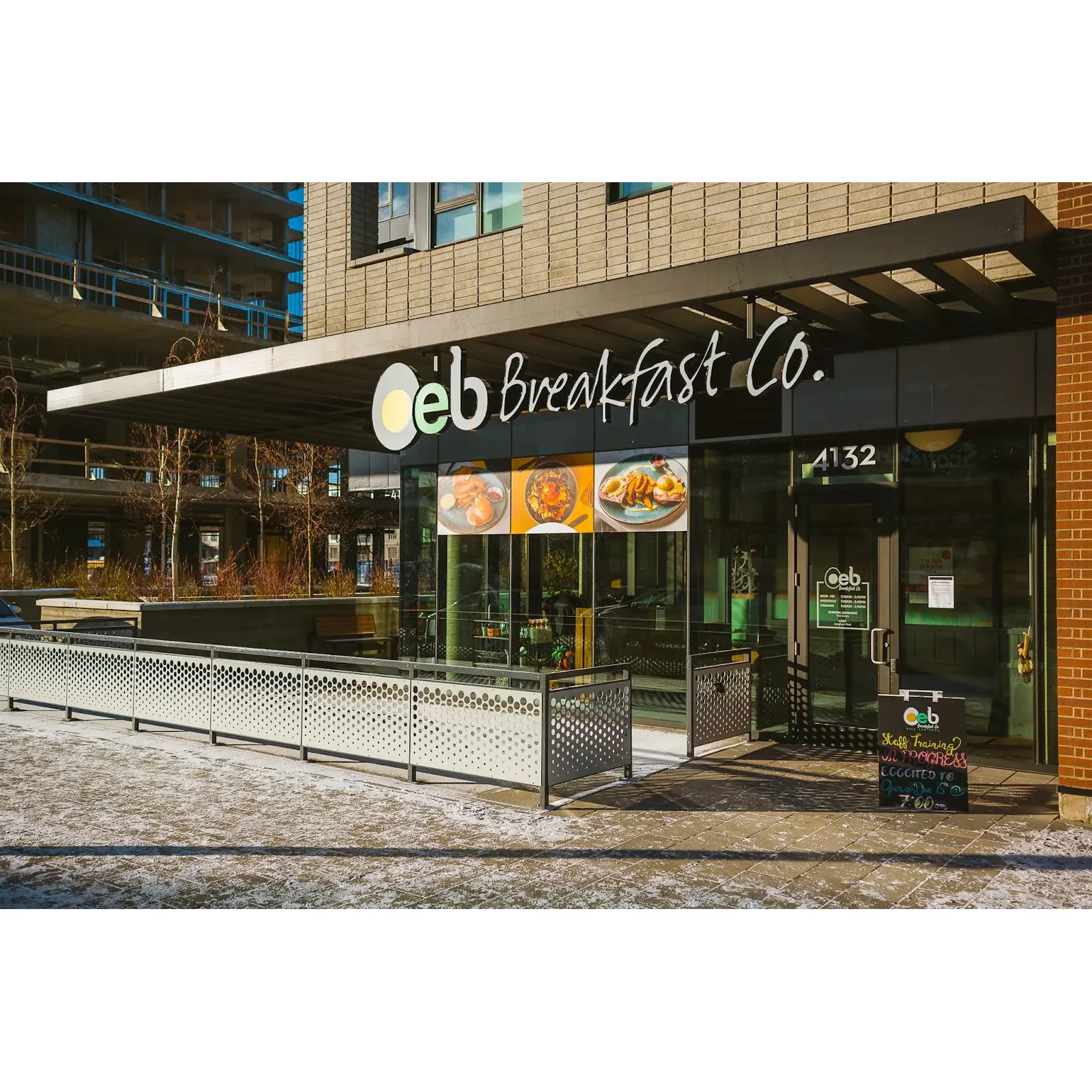 OEB Breakfast Co. offers an exceptional brunch experience that combines outstanding service and delectable cuisine. From the moment guests arrive, they are warmly welcomed and thoroughly attended to by a friendly and attentive staff, ensuring a memorable visit.