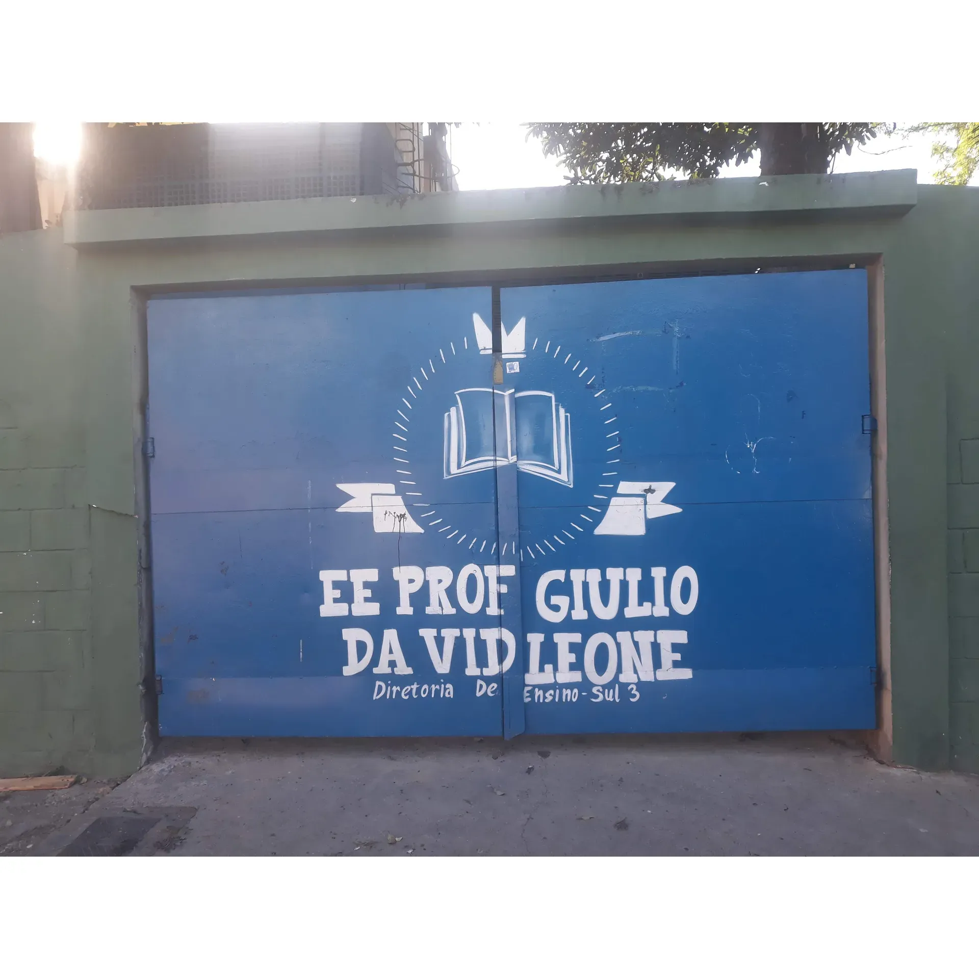 State School Prof. Giulio David Leone is recognized as one of the most distinguished public educational institutions in São Paulo, celebrated for its commitment to academic excellence and discipline. Renowned for its potential transition to a civico-military school model, it draws in families eager to provide their children with an education marked by order, respect, and a strong sense of purpose.

Alumni fondly recall their time here, reverently speaking of a cherished group of educators, including notable figures such as João Gomes de Sá, Walter, Roberto, Maria Eliza, and Agostinho, under the guidance of the esteemed director Mariangela. These professionals have left an indelible mark on their students, recognized for instilling knowledge and nurturing a respectful environment where education is taken seriously.

The school’s approach to maintaining optimal learning conditions, including adherence to public health measures when necessary, underscores its dedication to student well-being and safety. While acknowledging the importance of parental involvement in their children’s education, State School Prof. Giulio David Leone prides itself on being a sanctuary of learning where knowledgeable educators foster the intellectual growth of their students.

With a legacy dating back to at least 2013, it maintains its status as one of the top schools in the region. Recognizing the evolving needs of its learners, there is a call for the addition of amenities such as student lockers, which would enhance the school’s infrastructure and demonstrate its commitment to improving the educational experience.

In essence, State School Prof. Giulio David Leone is a beacon of academic dedication, discipline, and respect — qualities that make it an esteemed institution within the community, shaping future generations with a strong foundation for success. Description by ChatGPT.