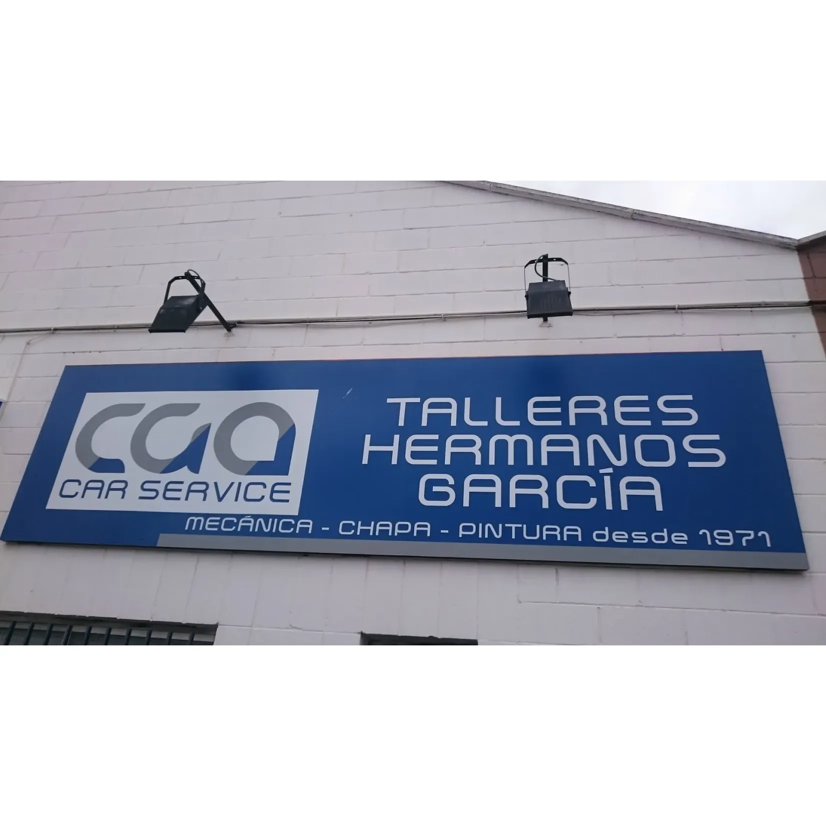 Talleres Hnos. Garcia is a highly respected automotive workshop, renowned for its exceptional customer service and professional craftsmanship. From meticulous mechanical repairs to expert bodywork and painting, this workshop has garnered a loyal customer base that swears by its reliability and quality of service.

Customers find comfort in the quick, kind attention they receive from the very first moment they walk through the doors. The workshop's ability to deliver quality results, evident in the excellent condition of the vehicles upon collection, fosters a sense of trust and establishes Talleres Hnos. Garcia as a go-to for many satisfied car owners.

Antonio, a standout mechanic at the establishment, is frequently lauded for his superb friendliness and vast expertise. He takes the time to clearly explain procedures and answer questions, ensuring customers are well-informed and comfortable with the services provided. This level of care is amplified by fair pricing that places the emphasis on value and service excellence rather than cost alone, cementing the workshop's reputation for reliability without the need to compromise.

With not one but two professionals named Antonio acclaimed for their dedication — one specializing in mechanical issues and the other in bodywork and painting — it is no wonder clients are eager to return. Their collaborative approach to being part of the solution rather than just service providers further intensifies customer trust and satisfaction.

The trio of brothers who run the workshop are noted for their approachability and customer-centered ethos, ensuring every client leaves contented and reassured with the work carried out on their vehicle. Their comparative affordability and transparency have positioned Talleres Hnos. Garcia as a standout establishment, breaking the mold in an industry that sometimes leaves customers wary.

Supporters of the workshop do not hesitate to recommend it, celebrating it as a beacon of honesty and expertise in the area. Whether it’s for a straightforward bumper change and paint job or more complex repairs, professional workmanship and friendly service are guaranteed. Thrilled customers not only recommend the workshop but also pledge their repeat business, proof of Talleres Hnos. Garcia’s success in creating enduring client relationships anchored in trust and premium service. Description by ChatGPT.