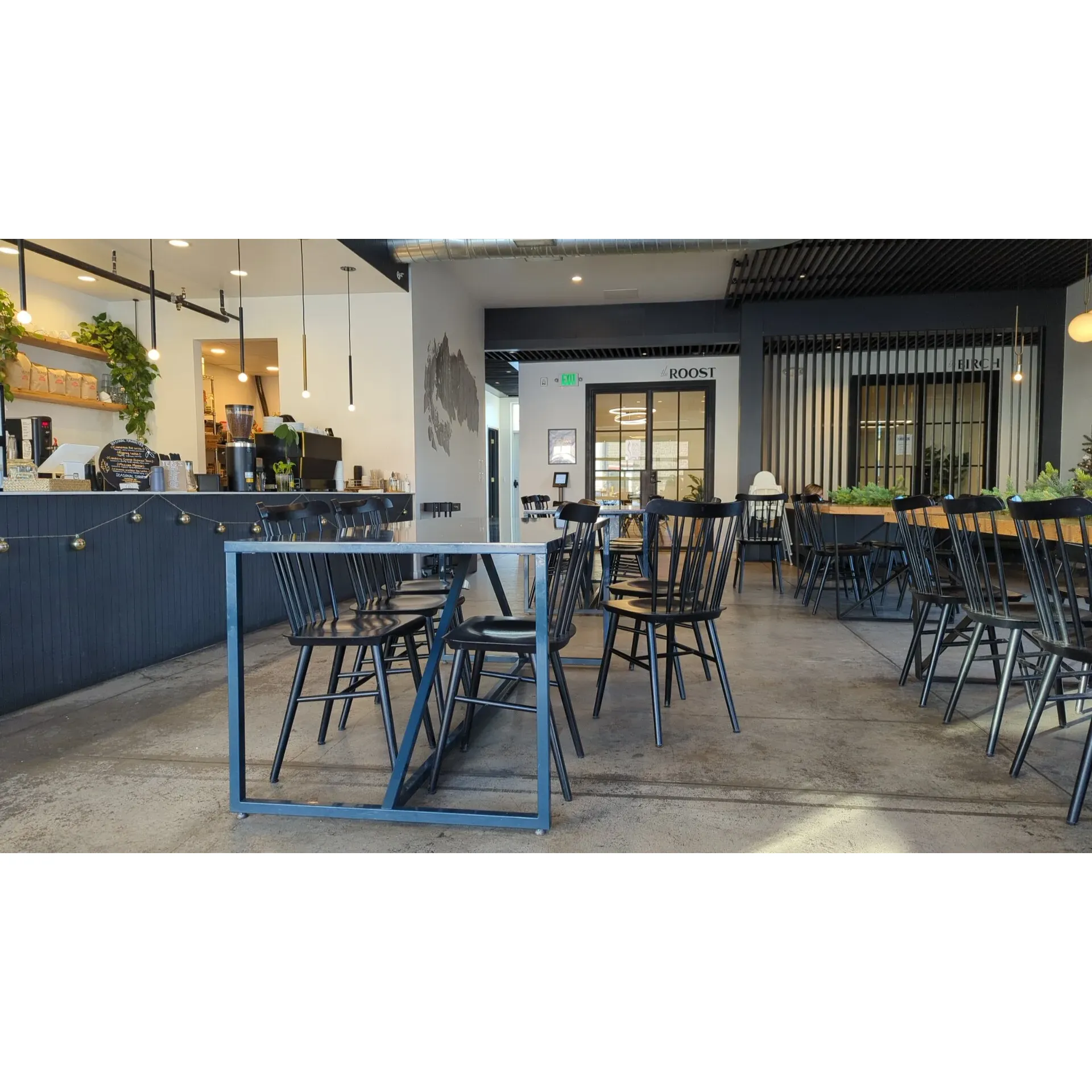 La Barba Coffee emerges as a vibrant and trendy coffee haven for those seeking an exquisite coffee experience complemented by amiable service and a welcoming atmosphere.