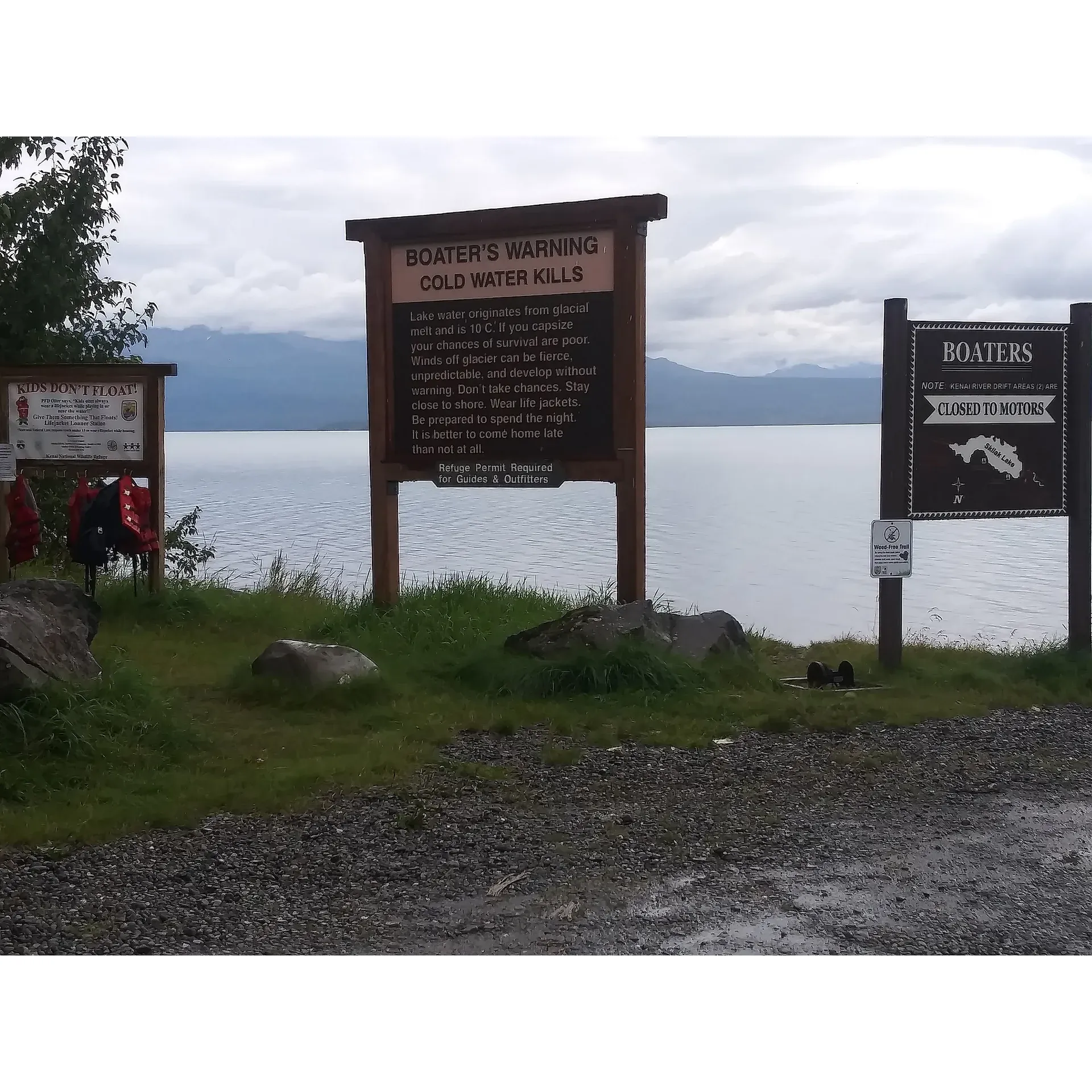 Lower Skilak Lake Campground is a serene and picturesque destination perfect for those seeking a tranquil weekend getaway. Each campsite offers visitors their very own beachfront oasis, where the beauty of nature is right at your doorstep. The calm and quiet environment ensures a peaceful retreat away from city life, making it an ideal place for relaxation and rejuvenation.

The campground shines as a hidden gem, offering plenty of availability even during peak seasons, with spacious sites that cater to the needs of campers looking for a more intimate experience with nature. Though access may require a bit of an adventurous spirit over gravel roads, the reward is a stunning lakeside setting that is both scenic and secluded.

Adventurous souls with kayaks will find the gorgeous lake an inviting playground, while those looking to disconnect from the digital world will appreciate the chance to unplug, as the area boasts no cell service, inviting guests to truly immerse themselves in the great outdoors. This is a prime spot for those looking to escape the hustle and bustle and enjoy a peaceful sojourn by the water, under the vast Alaskan sky. Description by ChatGPT.