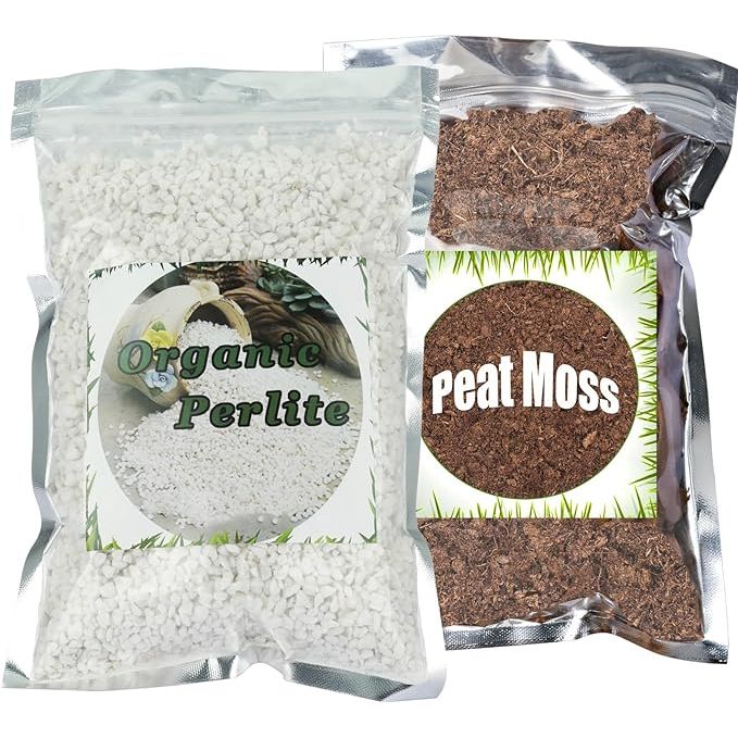 Organic Sphagnum Peat Moss is a natural, organic material derived from partially decomposed moss. It is prized for its ability to retain moisture and nutrients, making it an excellent addition to soil mixes for houseplants, garden beds, and containers.