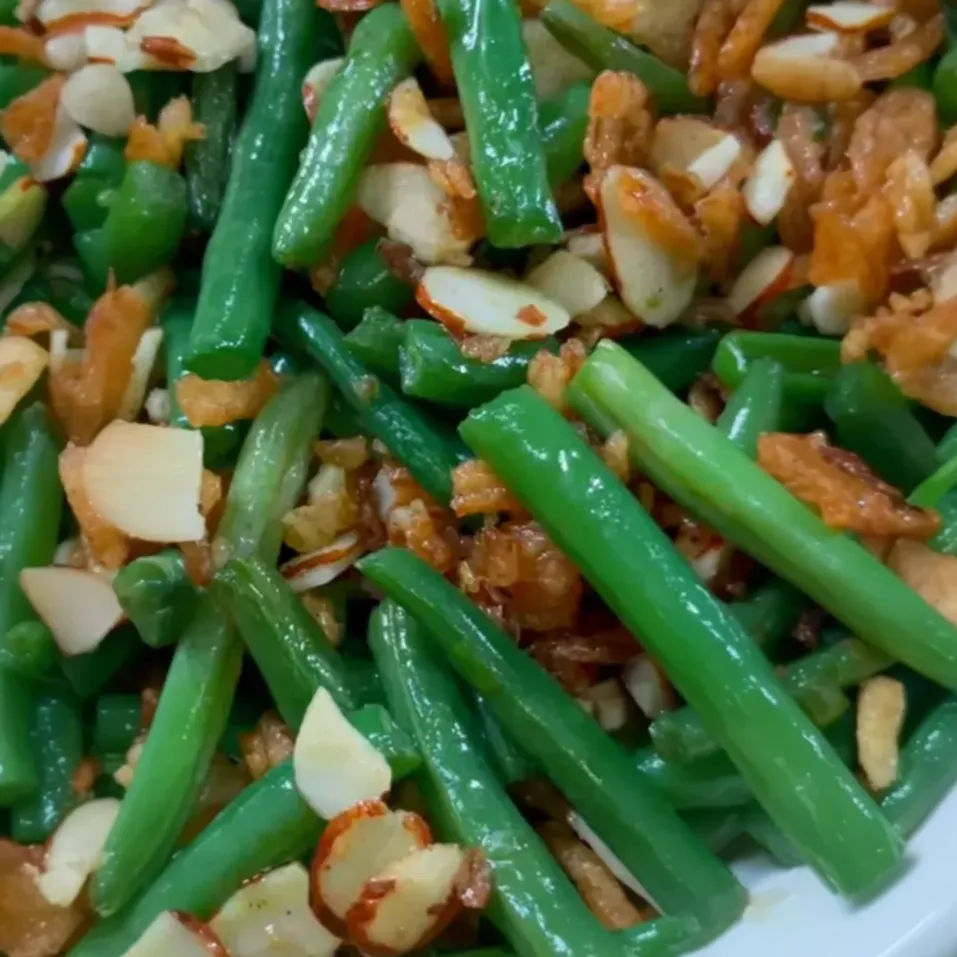 Ejotes Fritos (Fried Green Beans) image