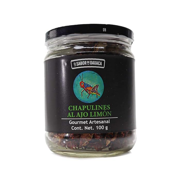 El Sabor de Oaxaca's Chapulines Ajo y Limón PREMIUM are a unique and artisanal Mexican gourmet snack made from garlic and lemon-flavored grasshoppers. Each 3.5 oz package of these healthy snacks is handcrafted to perfection, providing a flavorful and crispy treat that embodies the rich culinary traditions of Oaxaca.