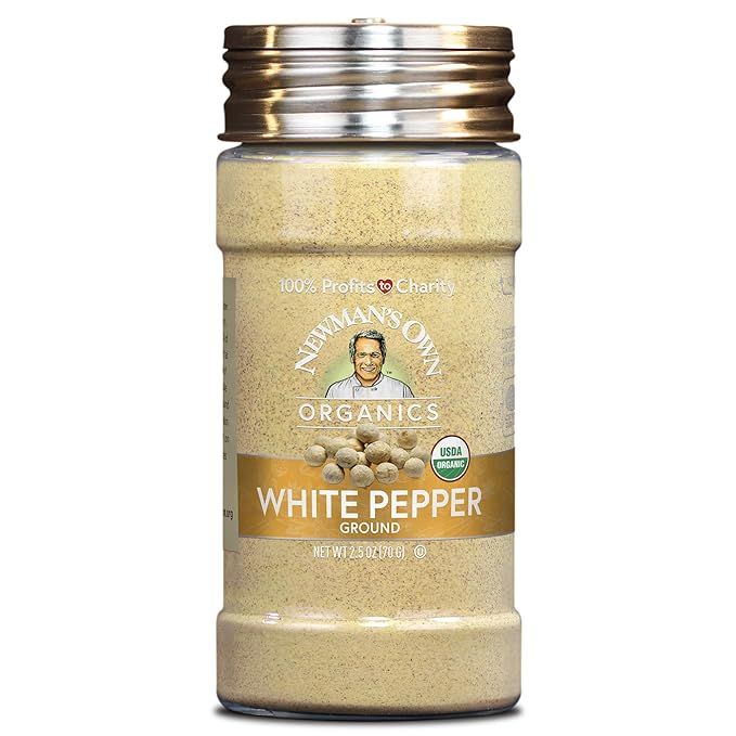 Newman's Own Organic Ground White Pepper is a versatile spice that can elevate the flavor of a variety of dishes. It is particularly well-suited for sauces and creamy soups, adding a subtle yet distinct peppery flavor. This 2.5 oz.