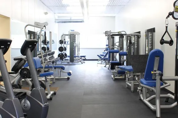 B-Fit 24/7 Fitness Center stands as a premier choice for health enthusiasts seeking a top-notch workout experience at all hours. Renowned for its impeccable cleanliness and invigorating atmosphere, B-Fit 24/7 is complemented by an enthralling selection of music that energizes members during their fitness routines. The facility boasts a sparkling clean shower area accompanied by two restrooms and secure lockers, providing peace of mind and convenience for clients to store their personal items as they exercise.