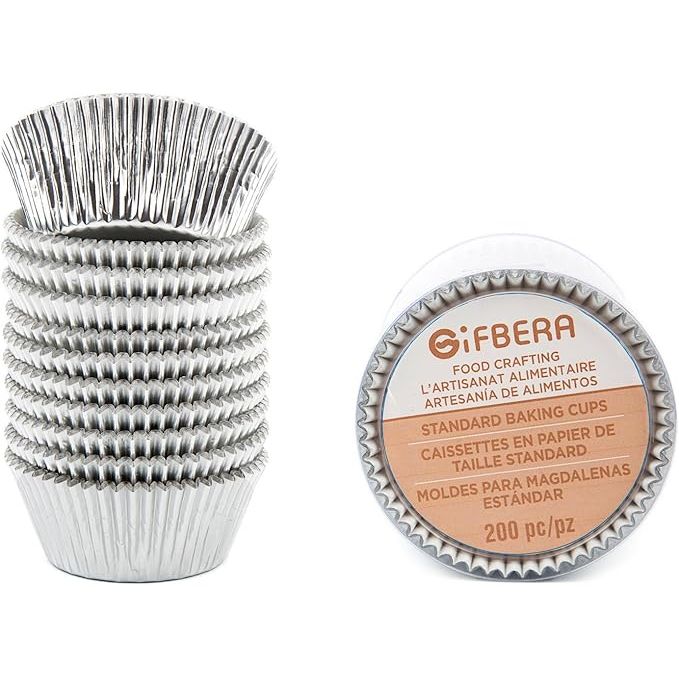 The Gifbera Standard Silver Foil Cupcake Liners are metallic paper muffin baking cups that come in a pack of 200. These cupcake liners are made of high-quality, food-grade paper that is safe for baking and won't stick to your muffins or cupcakes.