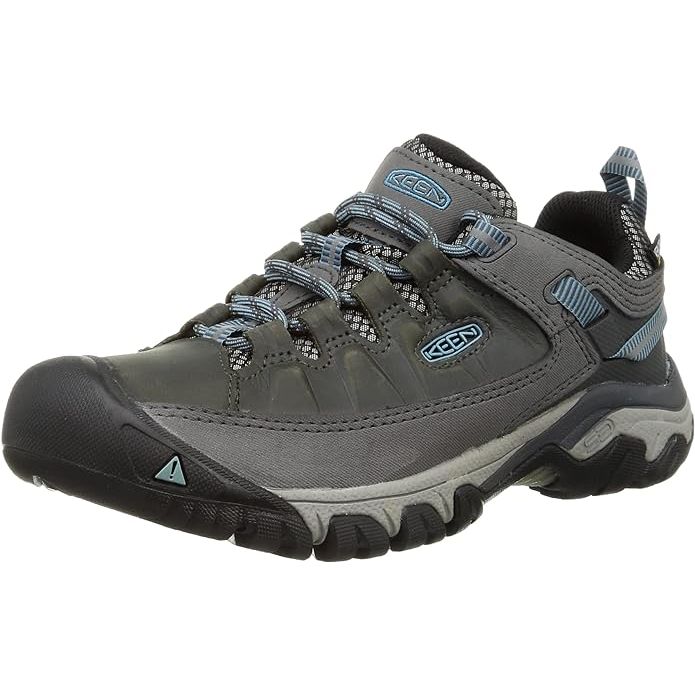 The KEEN Women's Targhee 3 Low Height Waterproof Hiking Shoes are a popular choice for outdoor enthusiasts looking for a reliable and comfortable hiking shoe. These shoes feature a waterproof membrane that keeps your feet dry in wet conditions, while also allowing for breathability to prevent overheating.