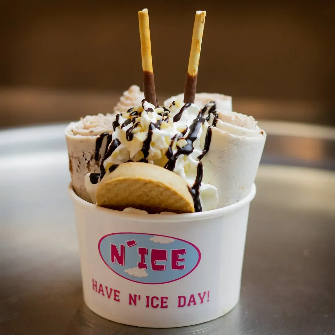 For those with dietary preferences, N'ice is a sanctuary. Vegan customers exult over the vegan ice cream rolls, which are not only true to their dietary standards but are also described as the best vegan ice cream ever tasted. Their assurance on offering genuine vegan options further showcases their commitment to inclusivity and customer satisfaction.