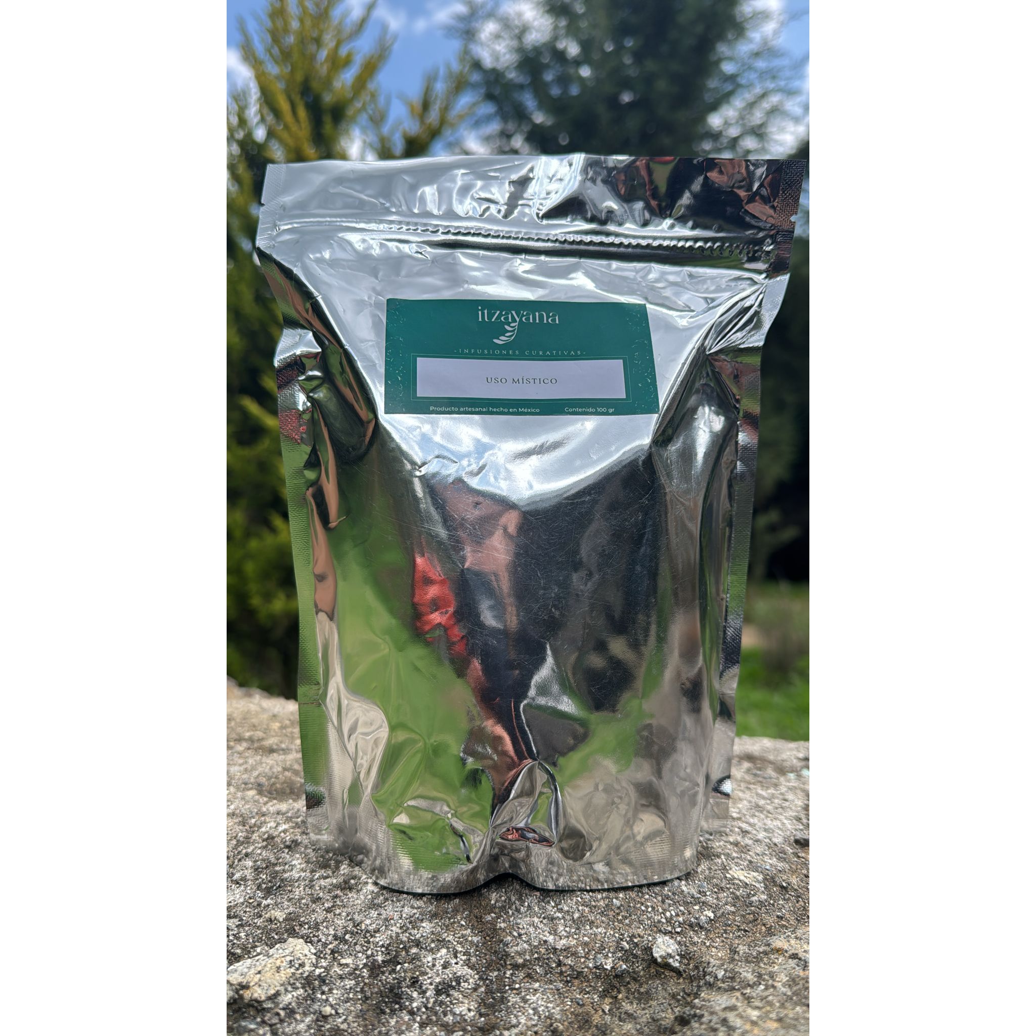 Get ready to give a mystical touch to your life with our INFUSION FOR MYSTICAL USE! This magical blend, packed with powerful ingredients, is designed for those looking for a little extra help on their spiritual and personal path.