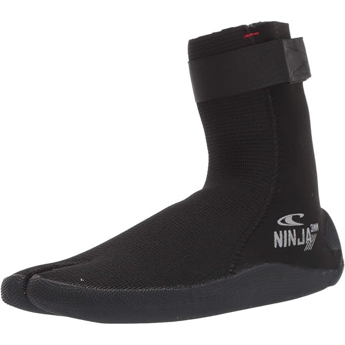 The O'Neill Ninja 3mm Booties are designed to provide maximum comfort and protection for your feet while engaging in water sports activities. These booties are constructed with durable and flexible neoprene material that provides warmth and protection against rocks, shells, and other underwater hazards.