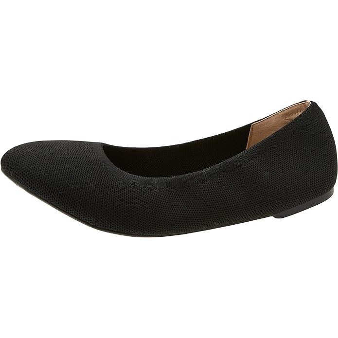 The Amazon Essentials Women's Knit Ballet Flat is a versatile and comfortable shoe option for everyday wear. The classic ballet flat design features a soft and flexible knit upper, providing a comfortable and snug fit. The slip-on style makes them easy to put on and take off, perfect for on-the-go lifestyles.