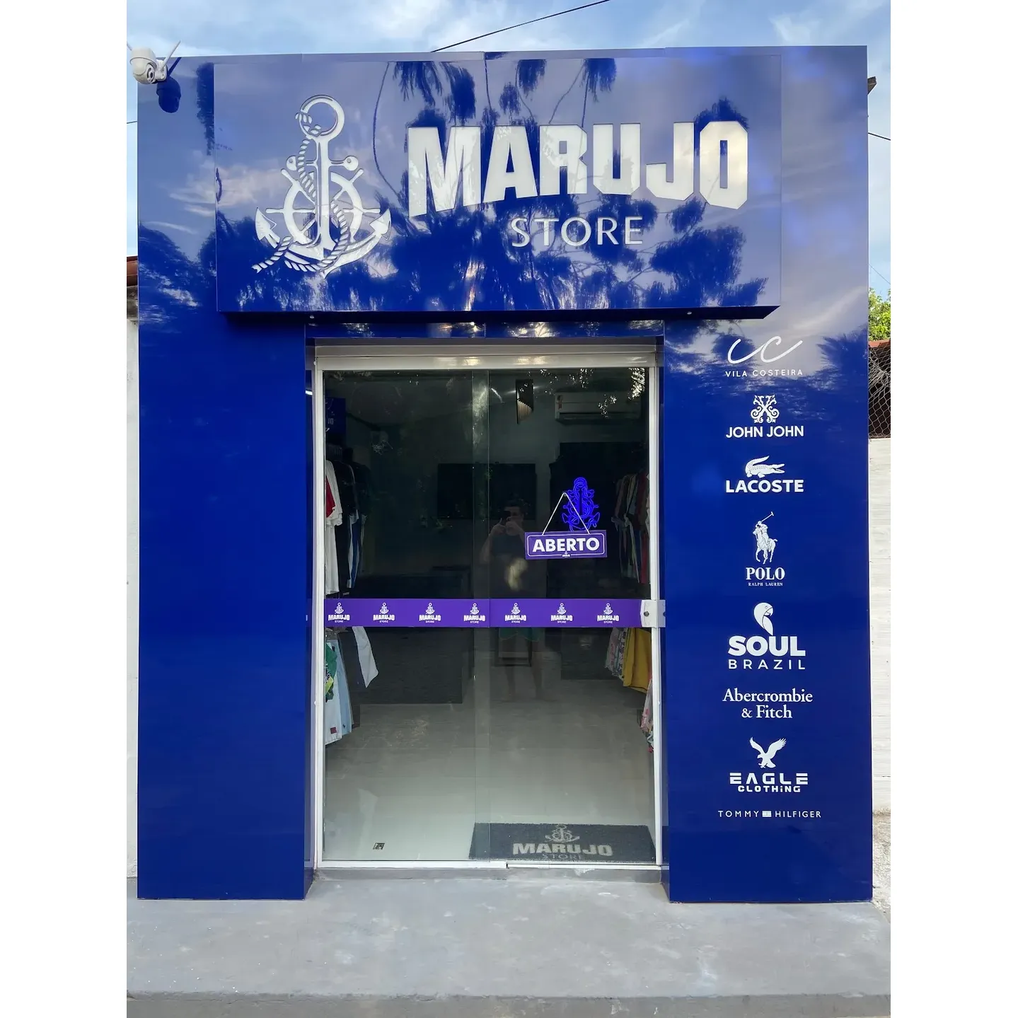 Adding to its progressive approach, Marujo Store embraces the modern digital economy. It stands out in the local retail landscape for accepting Bitcoin, offering a seamless transaction experience for the tech-savvy shopper and positioning itself at the forefront of innovation in customer service. This forward-thinking aspect of the business is particularly appreciated by the clientele who favor the convenience and security of cryptocurrency payments. 