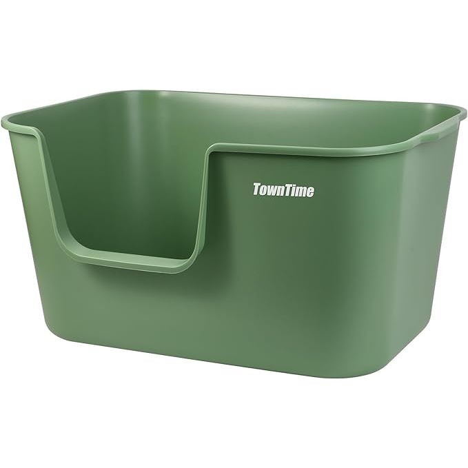 This extra-large litter box measures 24.60 inches in length, 16.92 inches in width, and 12.99 inches in height, making it suitable for multiple cats or larger breeds. The high sides of the litter box help to prevent litter scatter and contain any messes within the box.