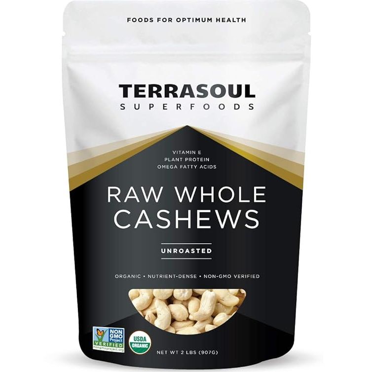 Terrasoul Superfoods Organic Raw Cashews come in a 2-pound package and are known for their premium quality. These cashews are ideal for snacking, baking, and culinary creations due to their fresh and natural flavor. Made from organic raw cashews, they are packed with nutrients such as protein, healthy fats, and vitamins.