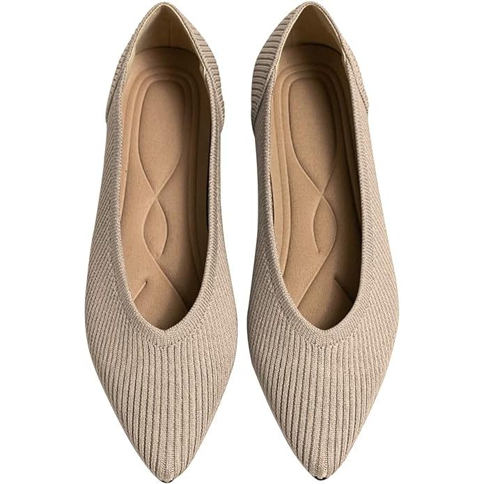 Women's flats shoes with a pointed toe and knit construction are a versatile and comfortable option for both casual and dressy occasions. The pointed toe adds a touch of elegance to the shoe, making it a stylish choice for work or social events.