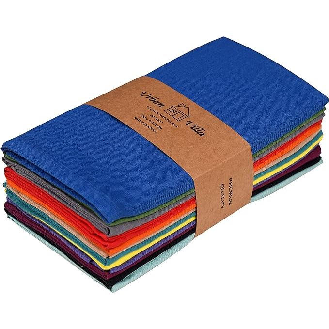 DECOR IN A JIFFY : Turn an ordinary table into a 5-star affair. The reusable napkins are very easy to fold, so you can wrap them around a set of utensils or create more creative table presentations to wow your guests.