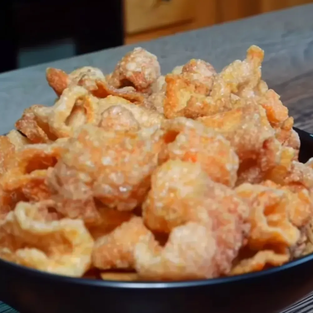 Chicharrones Picosos (Spicy Cracklings) image