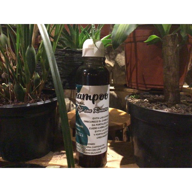 Discover the perfect fusion of nature and well-being with our Rosemary Shampoo with Coffee. This product is designed not only to cleanse your hair, but to revitalize and nourish it in depth.